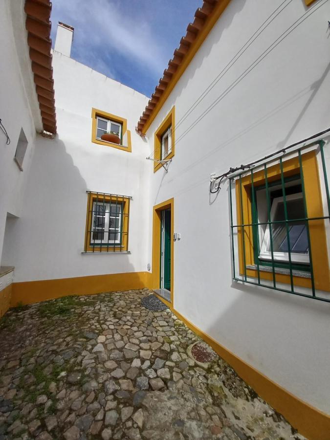 Ferienwohnung Pateo Dos Oliveira - Casa Da Cocheira Évora Exterior foto